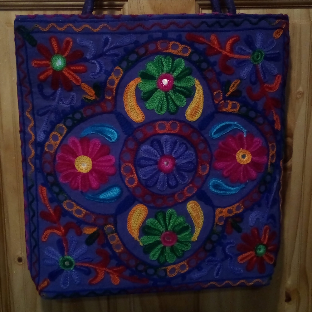 Comfort Trading Purple Tote/ large purse